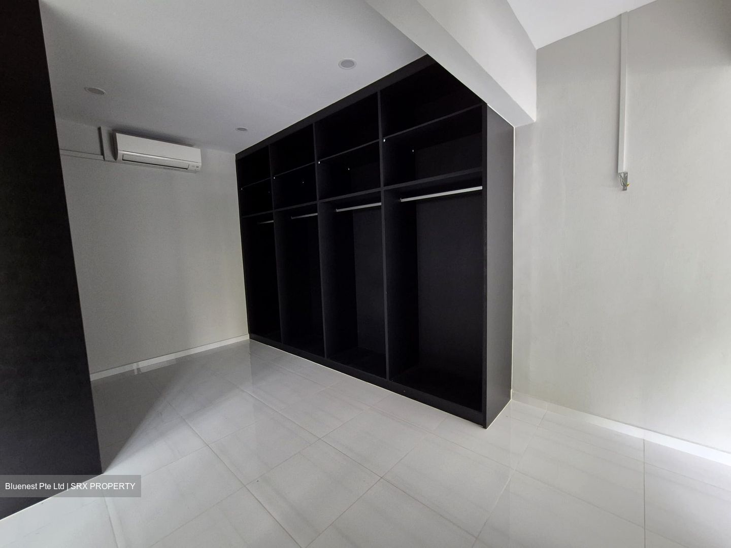 Jalan Segam (D16), Semi-Detached #629723201